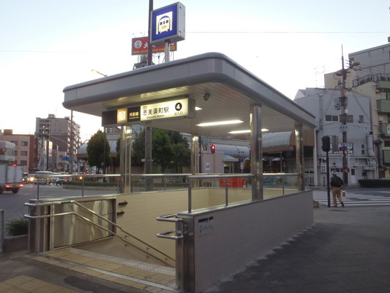 恵美須町駅出入口上屋改造工事(H)