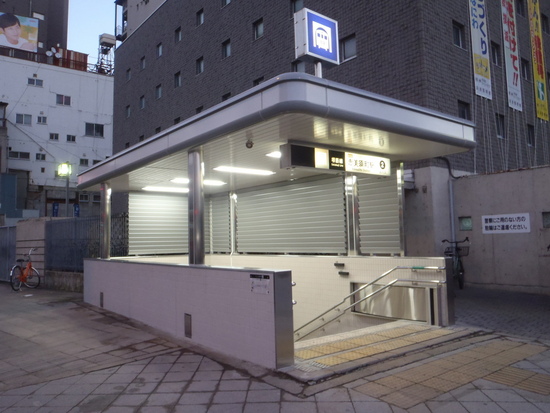 恵美須町駅出入口上屋改造工事(H)