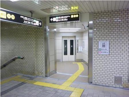 阿波座駅南中階EV設置に伴う構築及び仕上げ工事