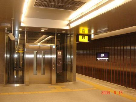 京阪中之島新線第３工区渡辺橋駅建築工事