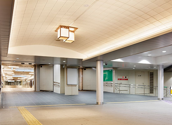 梅田駅南中階改造その他工事(H)